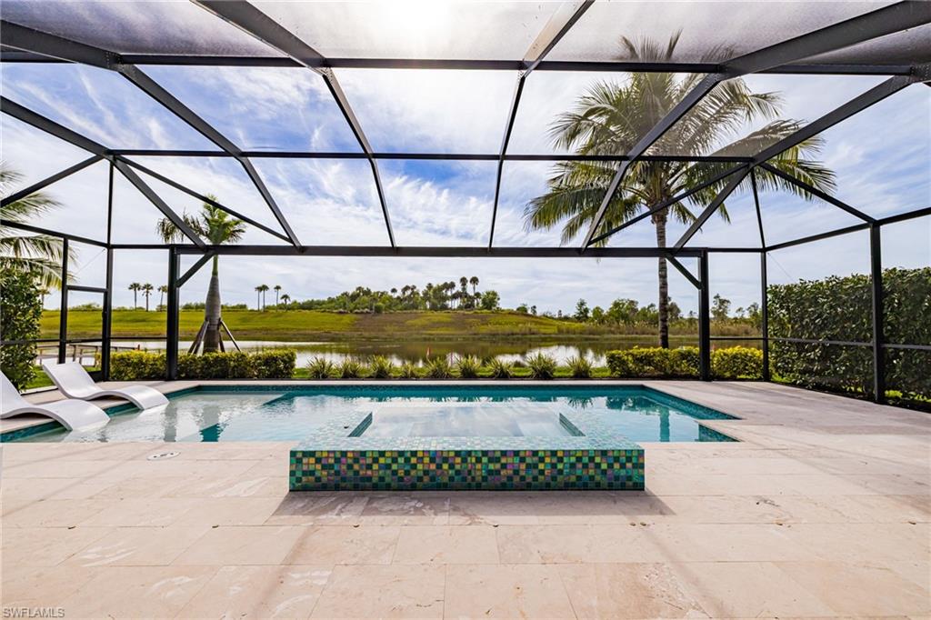 ESPLANADE LAKE CLUB - Residential