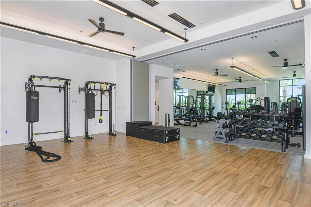 ESPLANADE LAKE CLUB - Residential