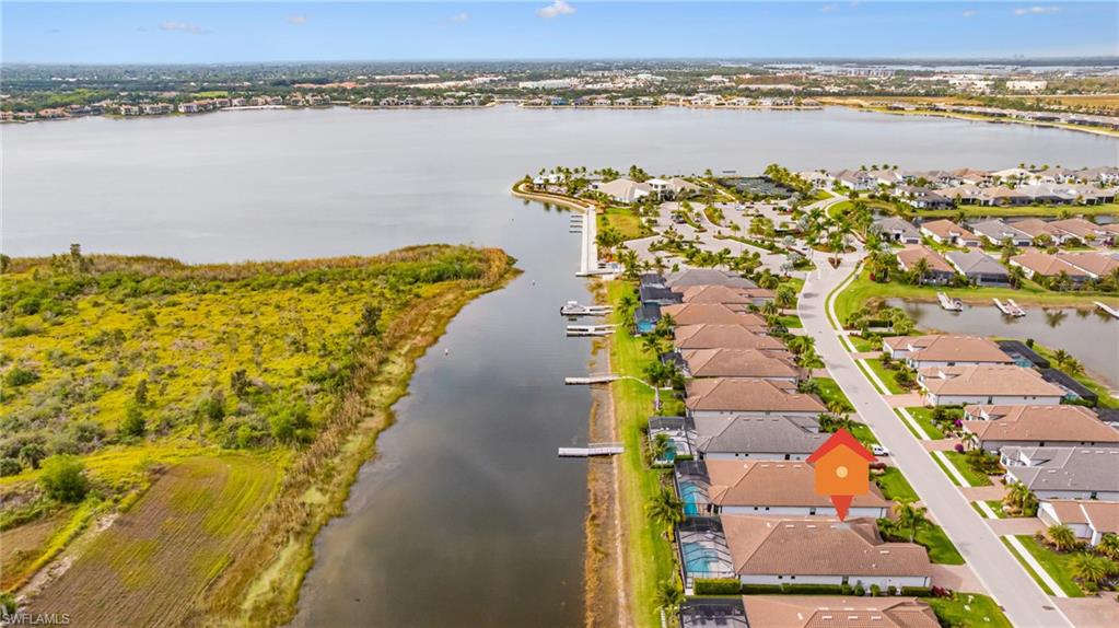 ESPLANADE LAKE CLUB - Residential