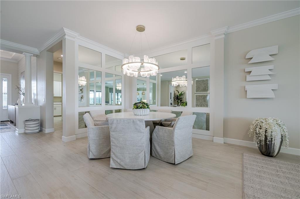 ESPLANADE LAKE CLUB - Residential