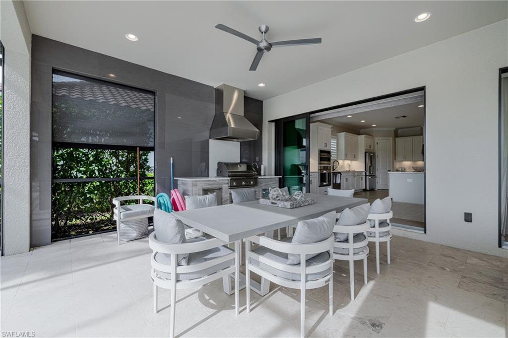 ESPLANADE LAKE CLUB - Residential