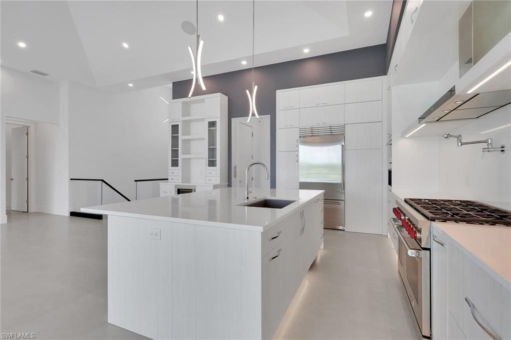 LITTLE HICKORY SHORES - Residential