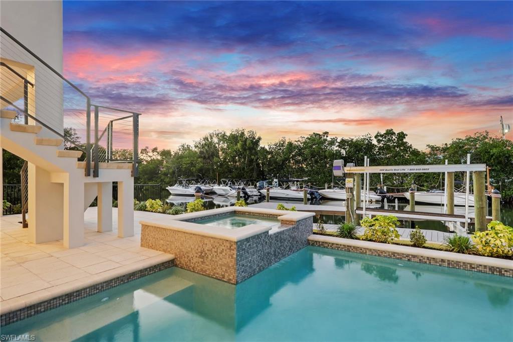 LITTLE HICKORY SHORES - Residential