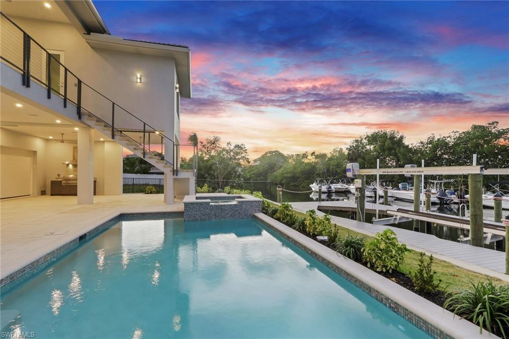 LITTLE HICKORY SHORES - Residential