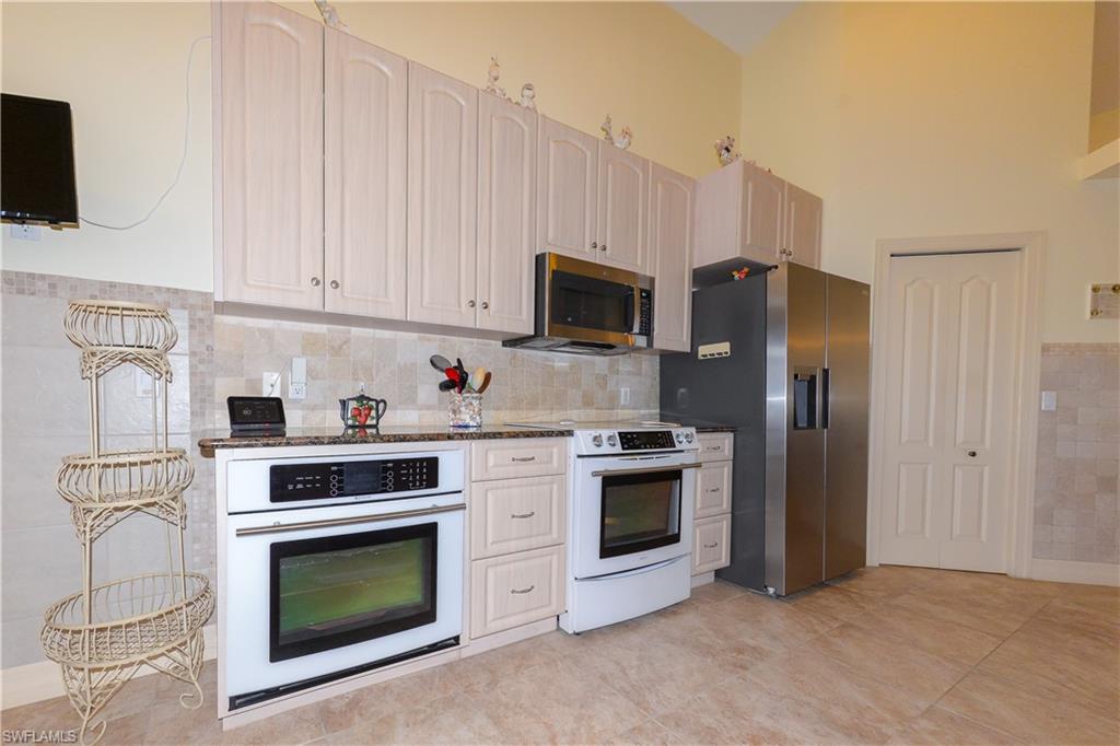 FLAMINGO BAYOU SUBD - Residential