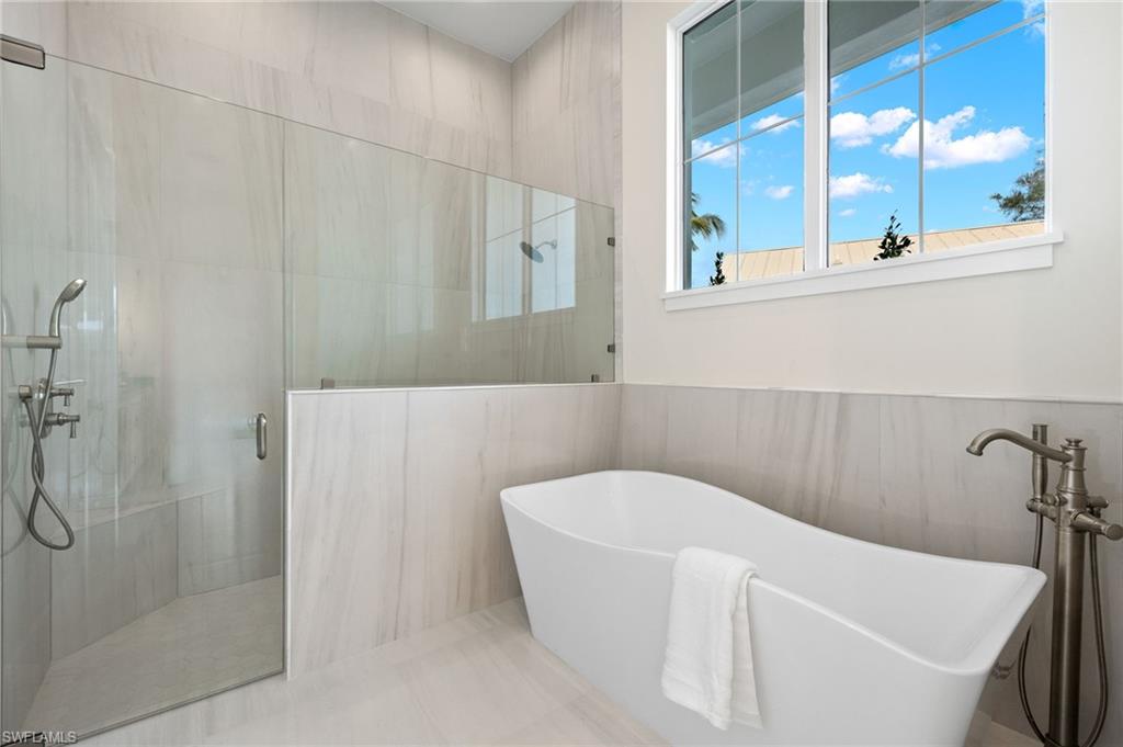 LAKE PARK - Residential