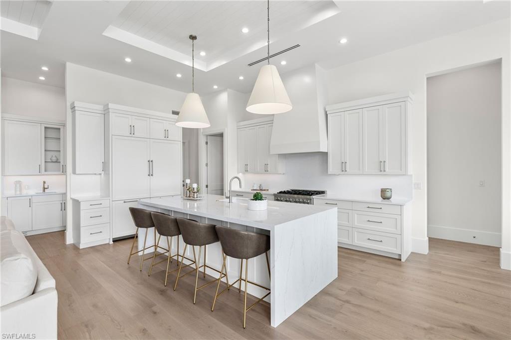 LAKE PARK - Residential