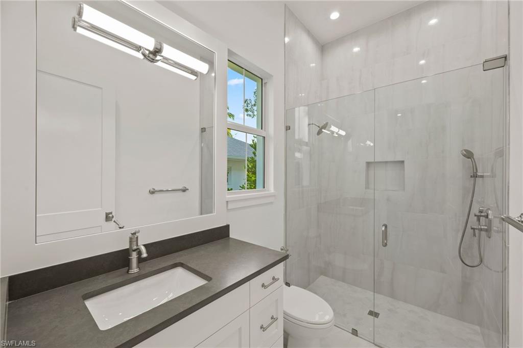 LAKE PARK - Residential