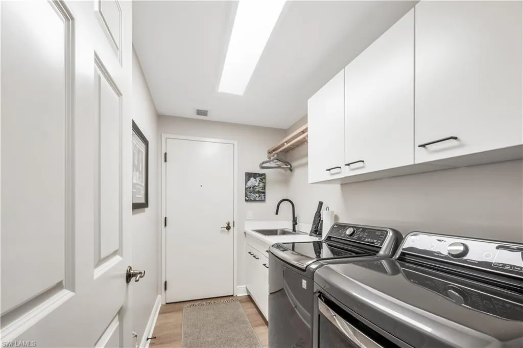 Naples, Florida, 34110, United States, 3 Bedrooms Bedrooms, ,4 BathroomsBathrooms,Residential,Active,1899937