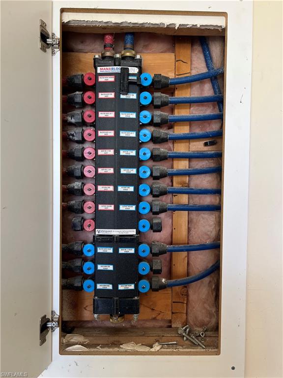 CORAL OAKS GOLF COURSE - Residential