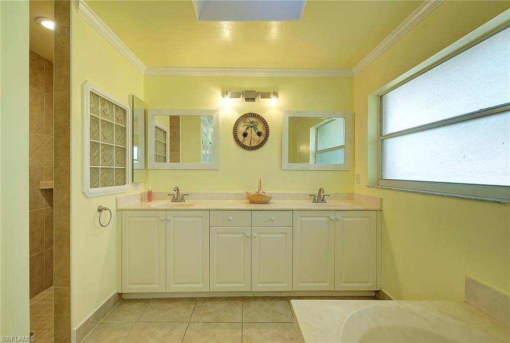 CORAL OAKS GOLF COURSE - Residential