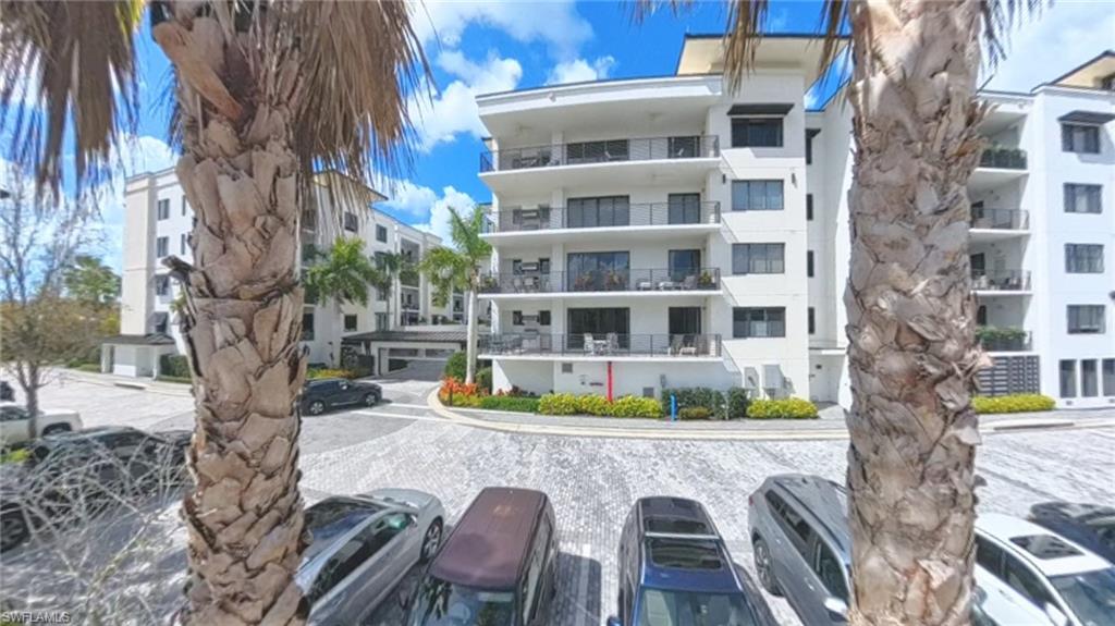 ELEVEN ELEVEN CENTRAL - Residential