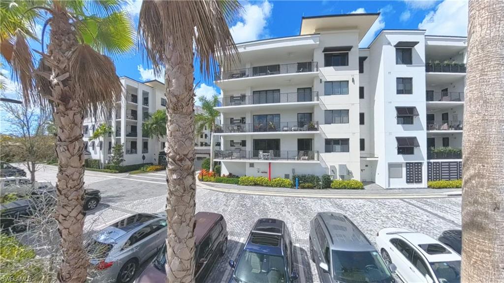 ELEVEN ELEVEN CENTRAL - Residential