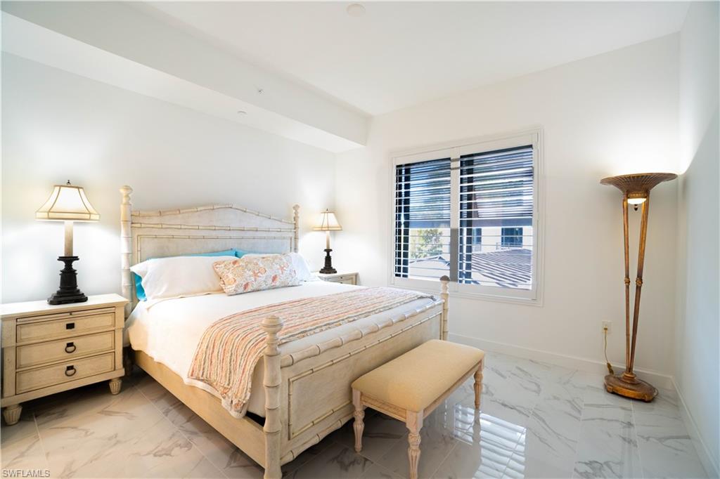 ELEVEN ELEVEN CENTRAL - Residential