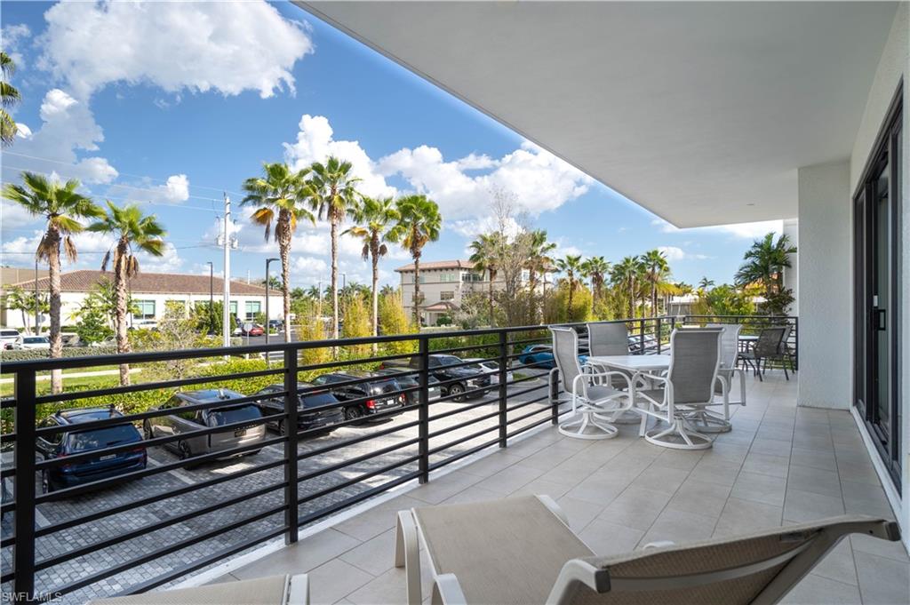 ELEVEN ELEVEN CENTRAL - Residential