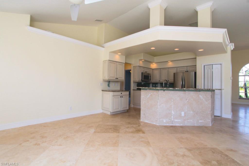 MARCO BEACH - Residential