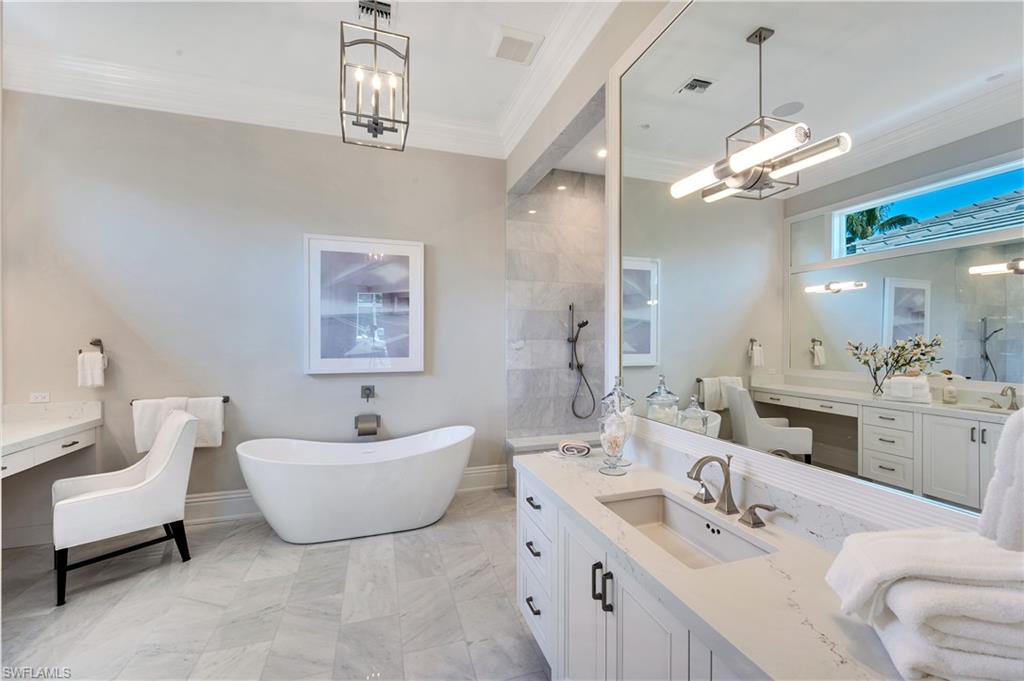 MOORINGS - Residential