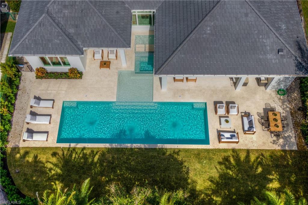 MOORINGS - Residential