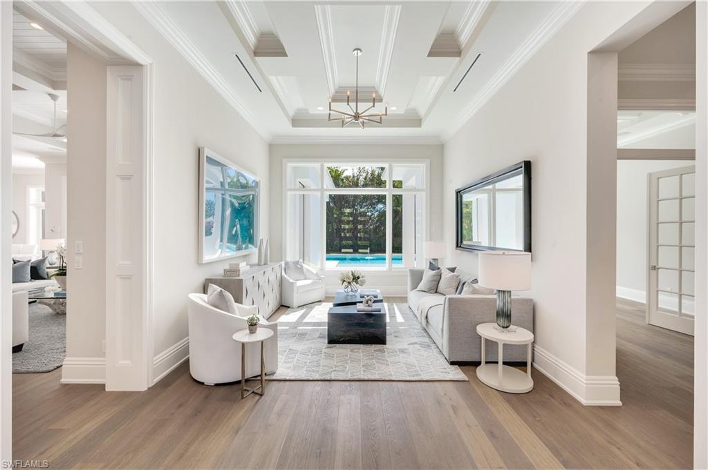 MOORINGS - Residential