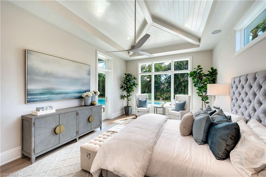 MOORINGS - Residential