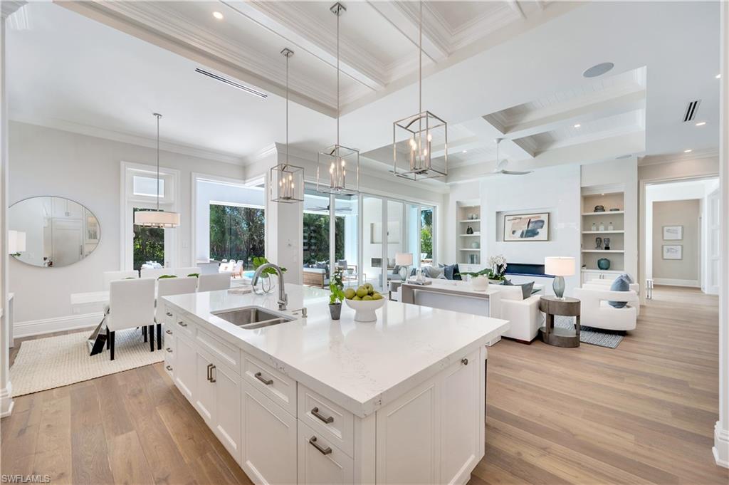 MOORINGS - Residential