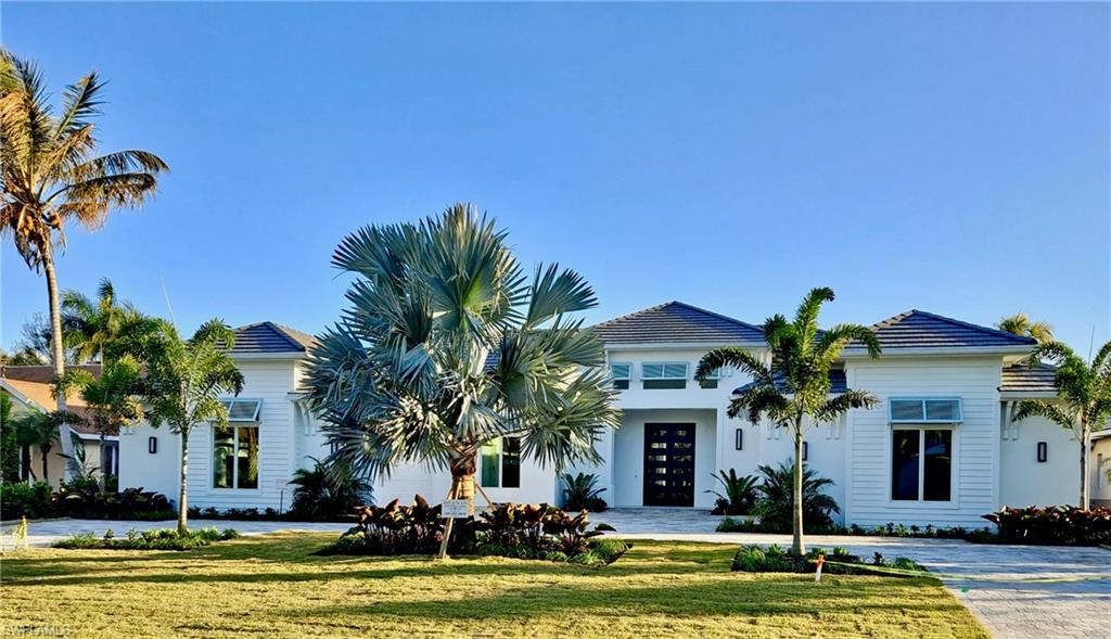 MOORINGS - Residential