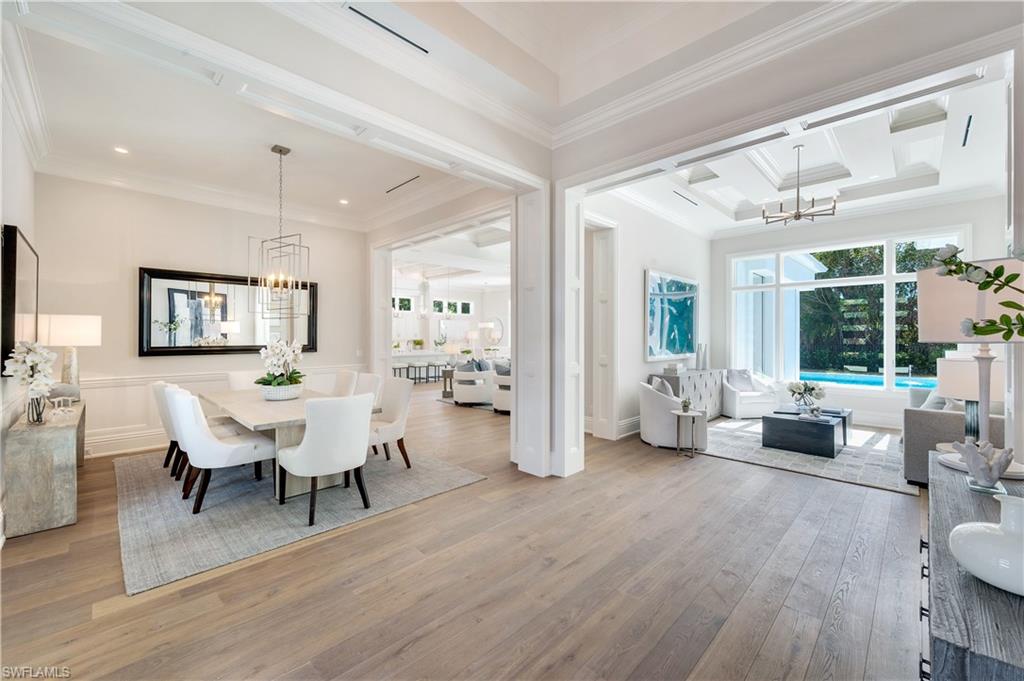 MOORINGS - Residential