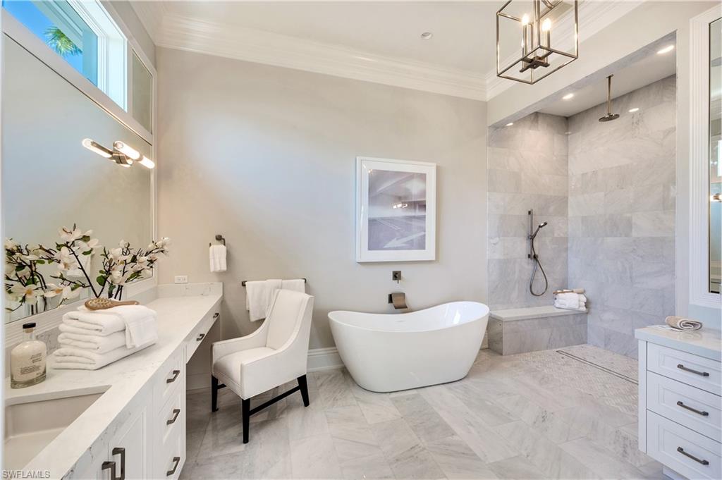 MOORINGS - Residential