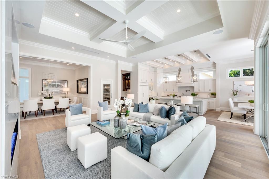 MOORINGS - Residential