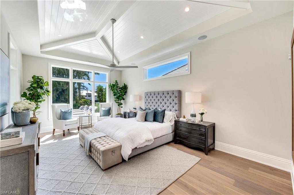 MOORINGS - Residential