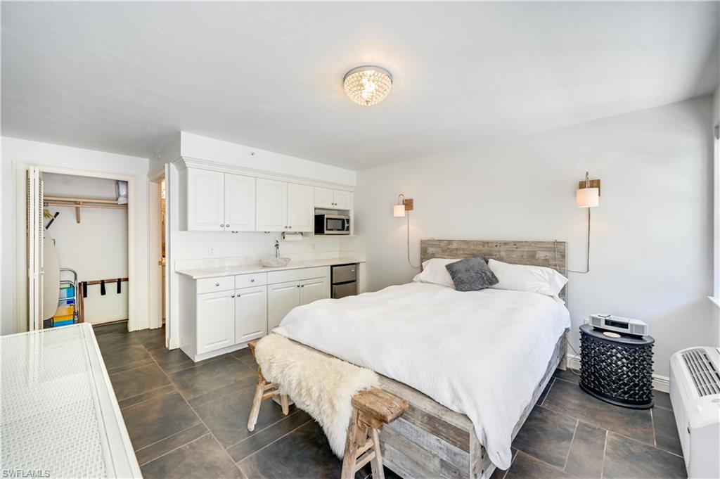 VICTOR DEL REY - Residential Lease