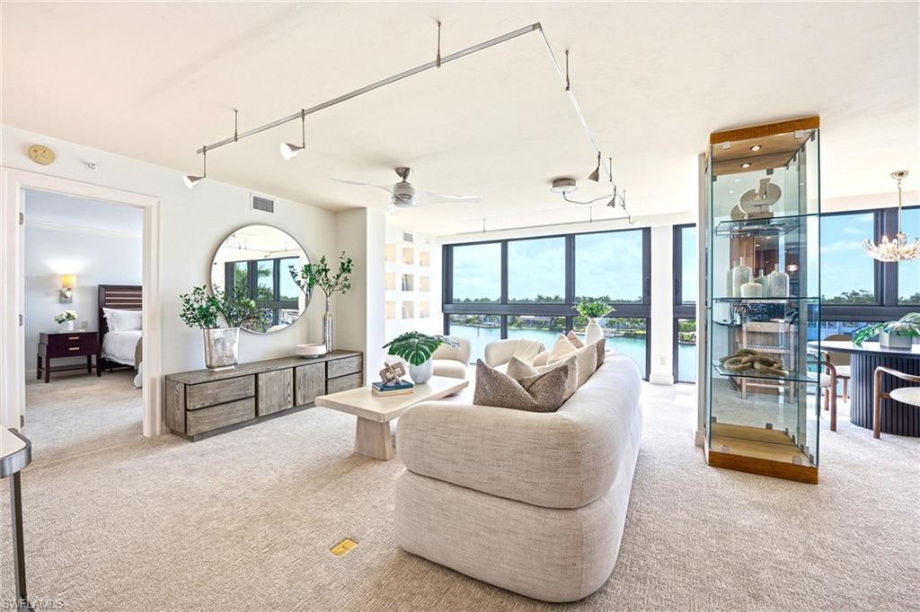 2400 Gulf Shore BLVD N 502