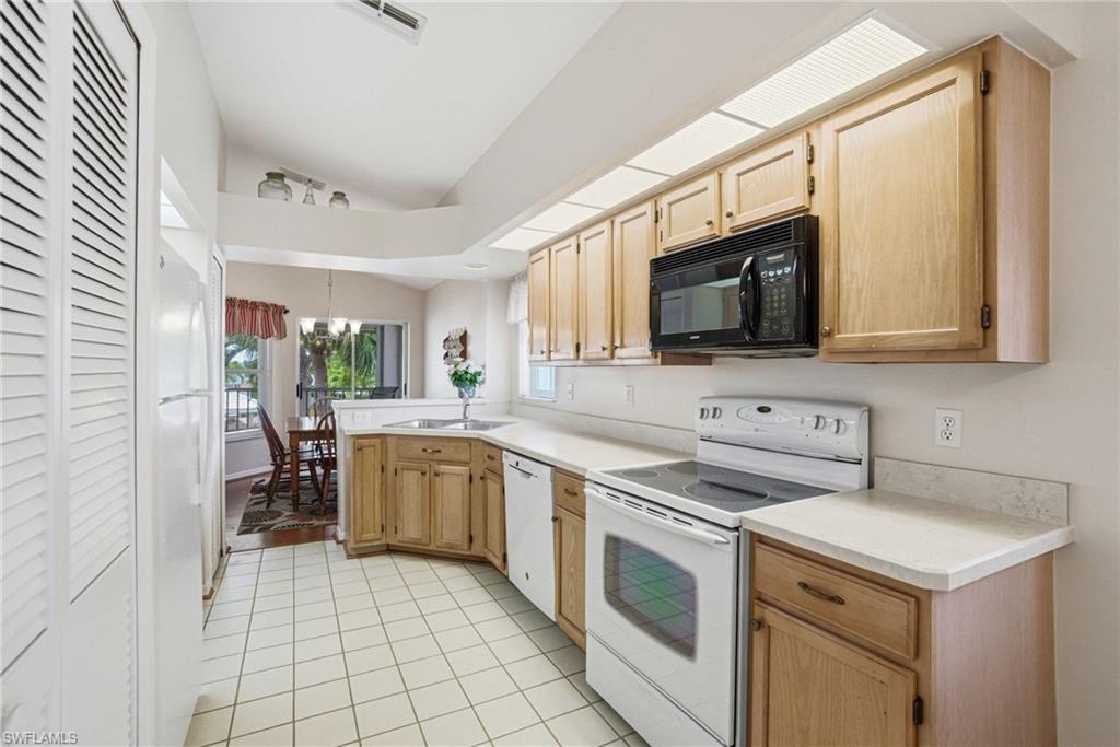 BERMUDA CAYS - Residential