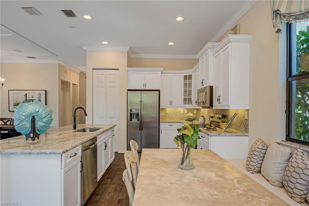 MAPLE RIDGE - Residential