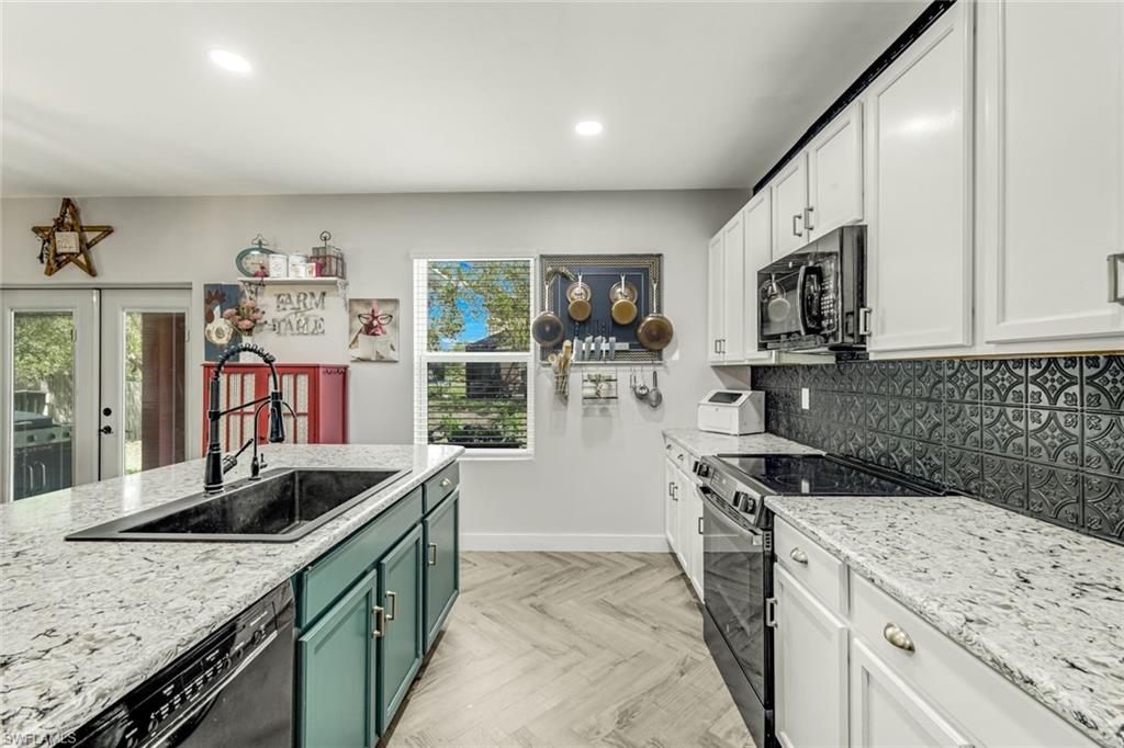 SUN VILLAGE ESTATES - Residential