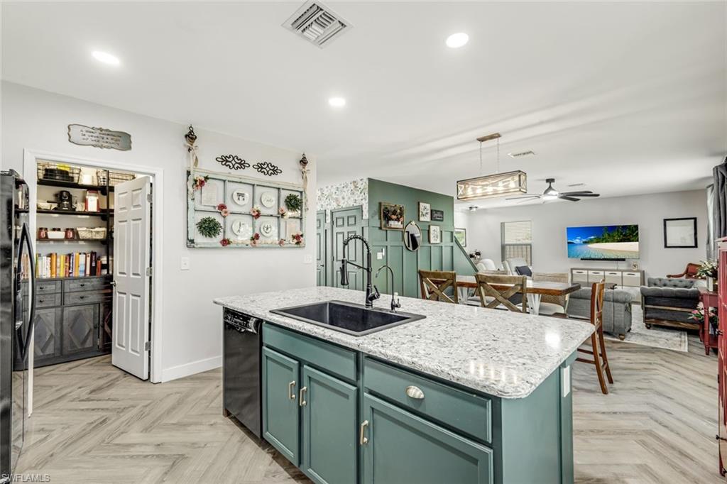 SUN VILLAGE ESTATES - Residential