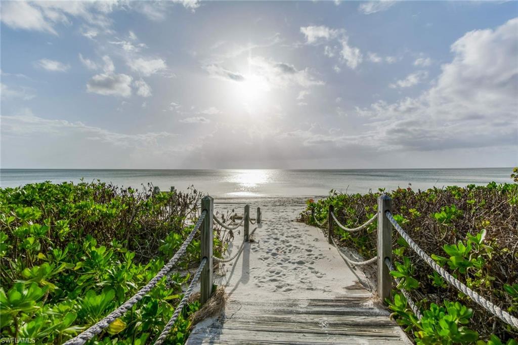 STRAND AT BAY COLONY - Residential