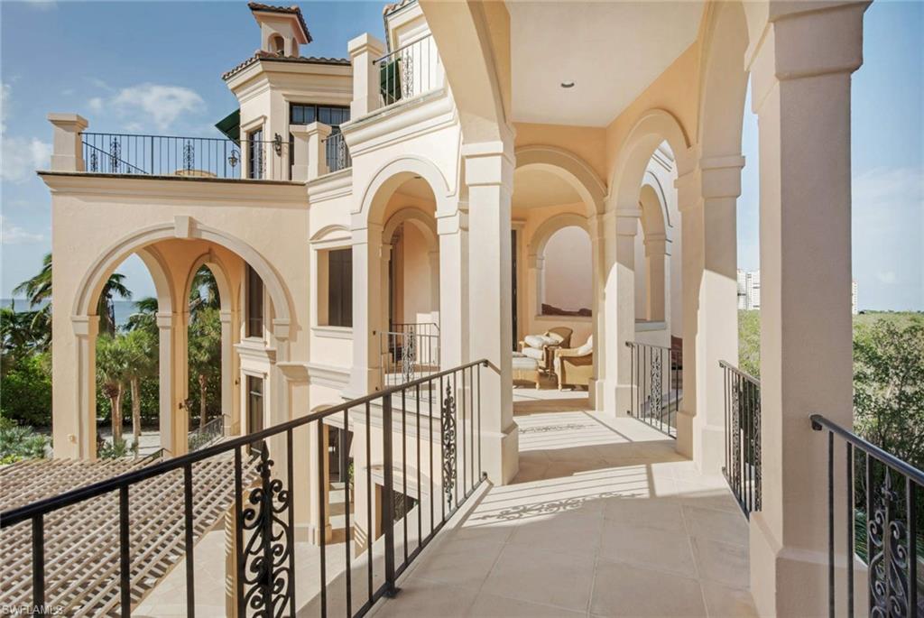 STRAND AT BAY COLONY - Residential