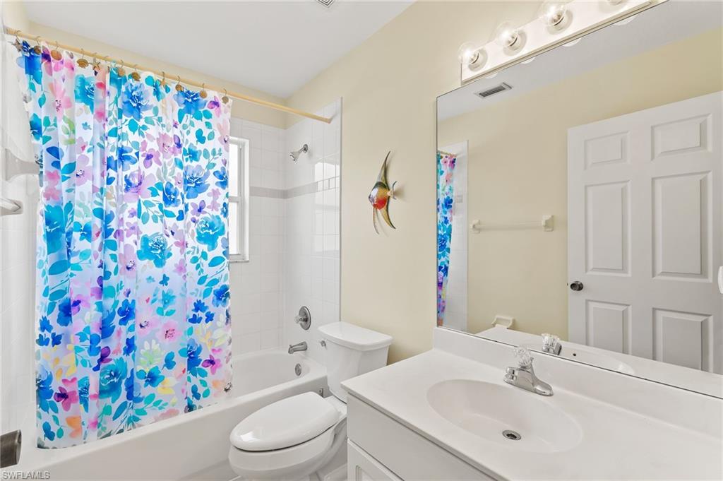 HUNTINGTON LAKES - Residential