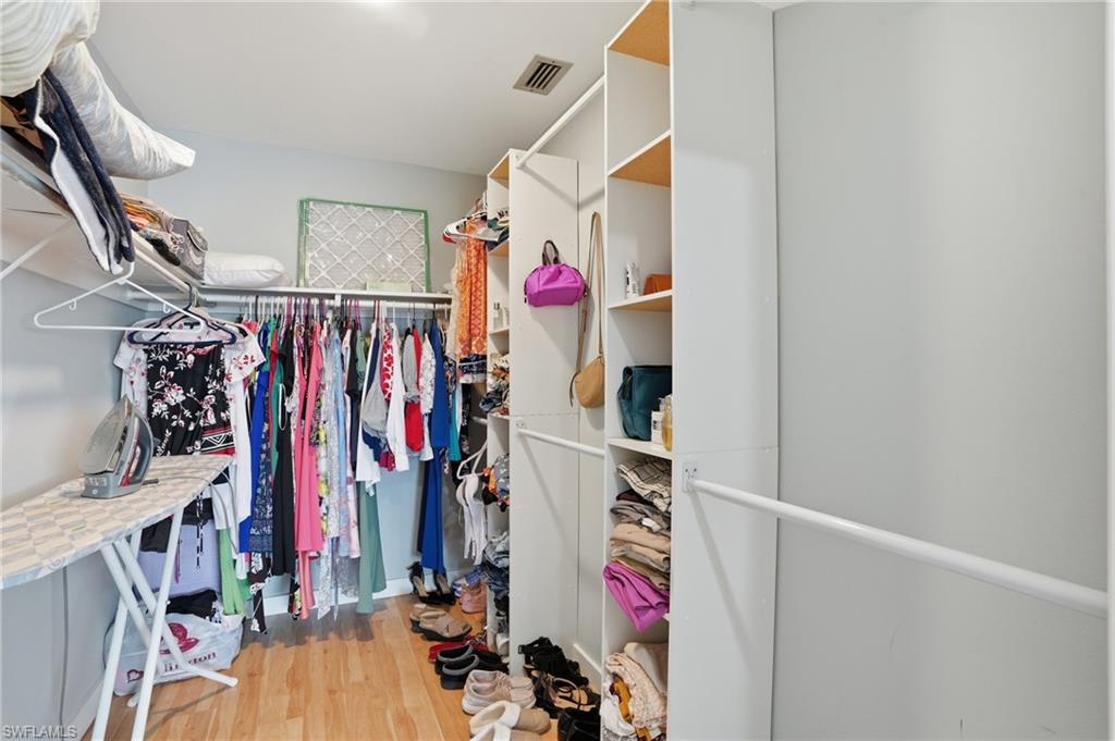 VALLEY STREAM TOWNHOUSE - Residential