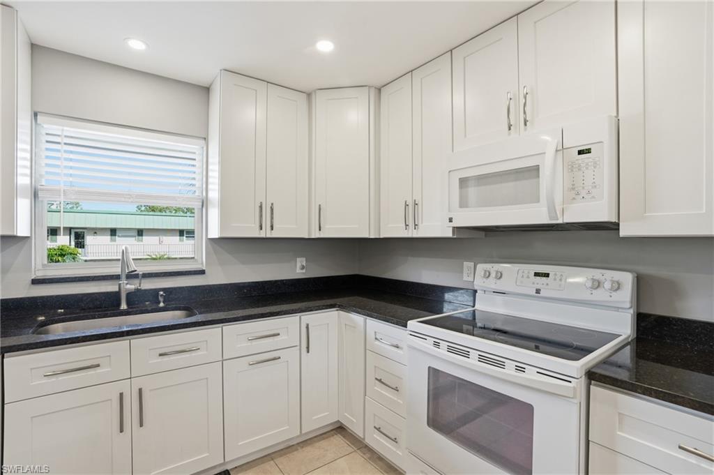 VALLEY STREAM TOWNHOUSE - Residential