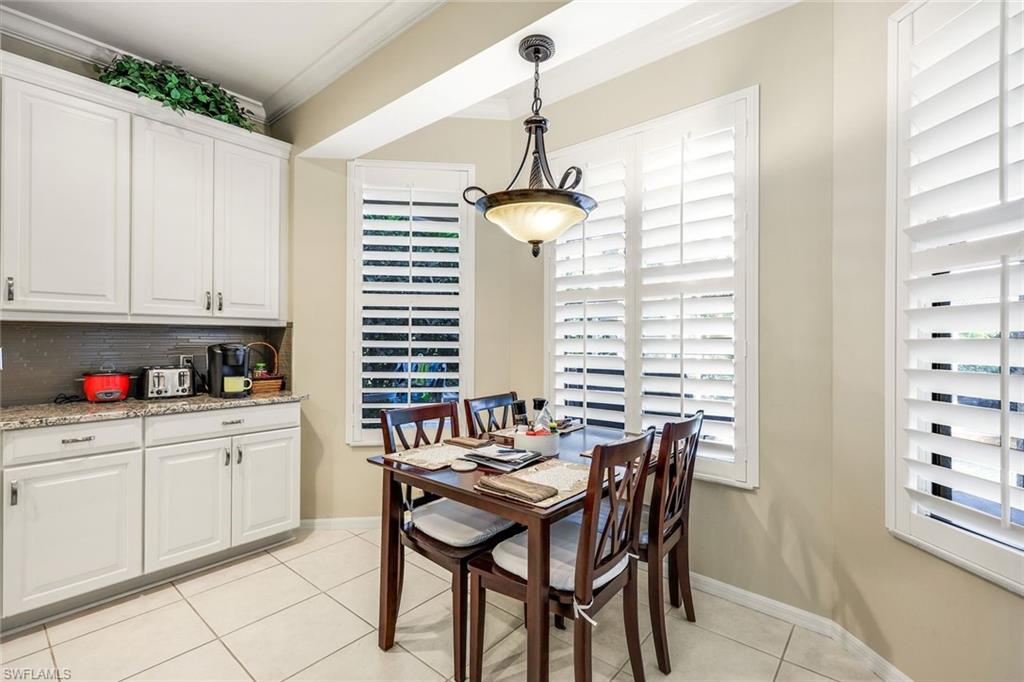 LAUREL LAKES - Residential