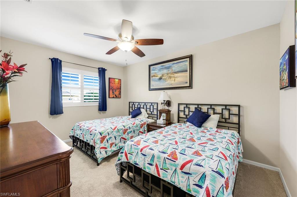 LAUREL LAKES - Residential