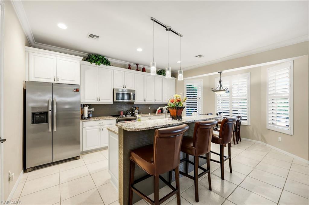 LAUREL LAKES - Residential