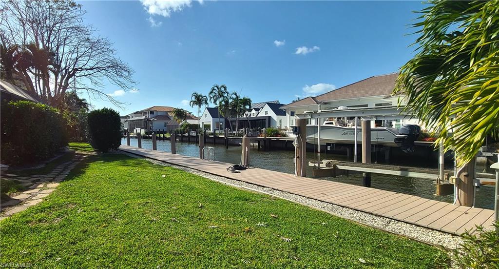 1890 Tarpon RD