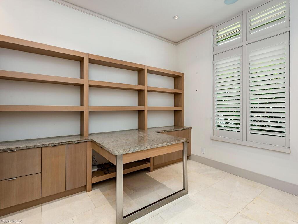 ROYAL HARBOR - Residential