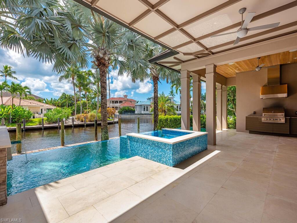 ROYAL HARBOR - Residential