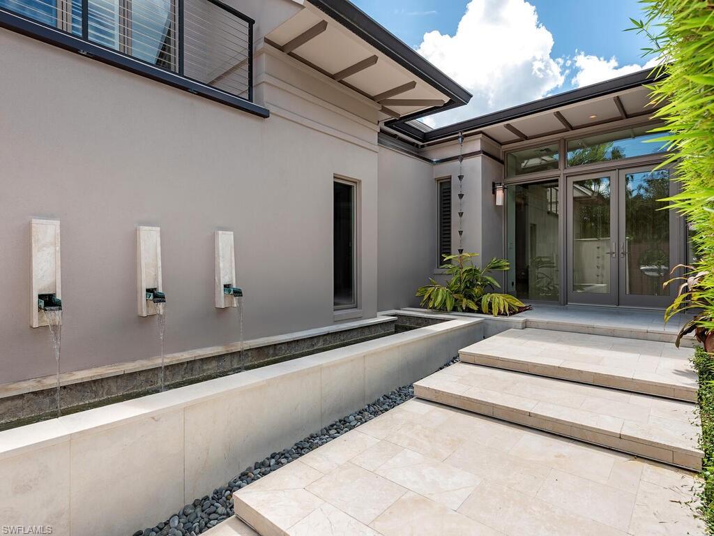 ROYAL HARBOR - Residential