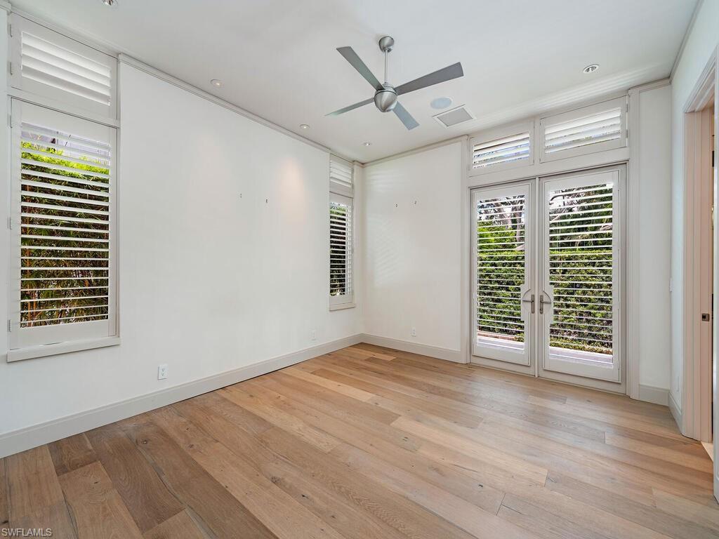 ROYAL HARBOR - Residential