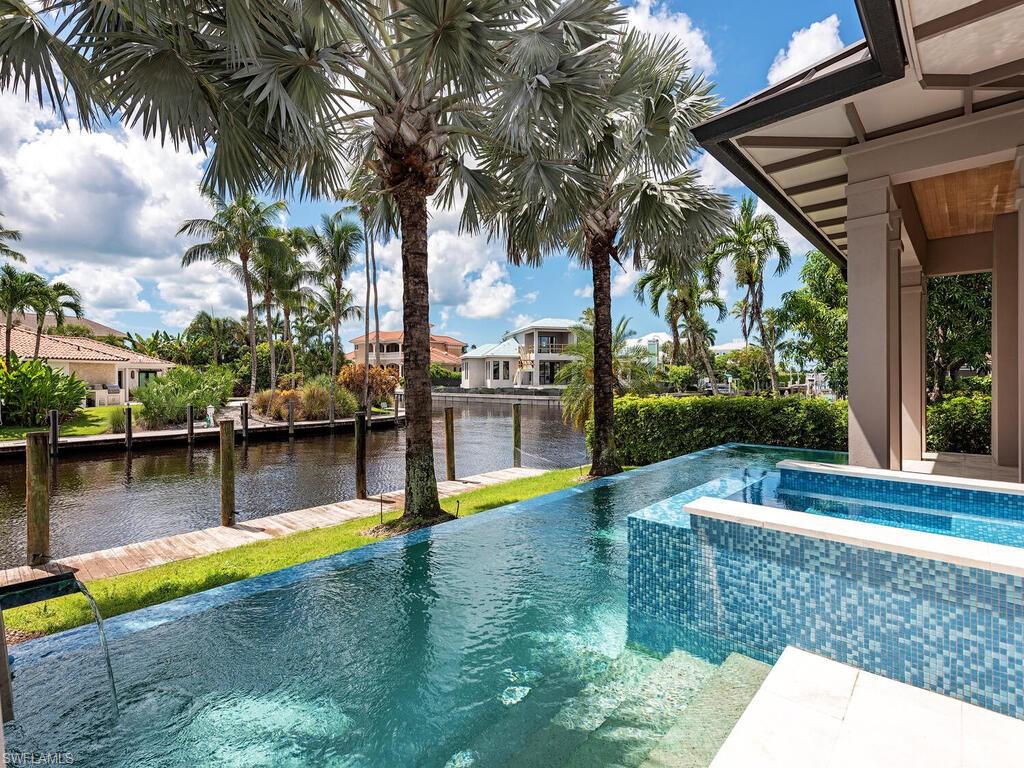 ROYAL HARBOR - Residential